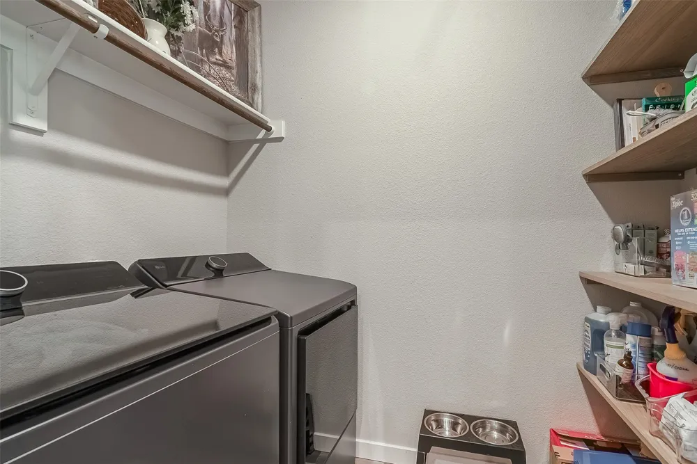 1048 Waverly Drive Van Alstyne, TX 75495