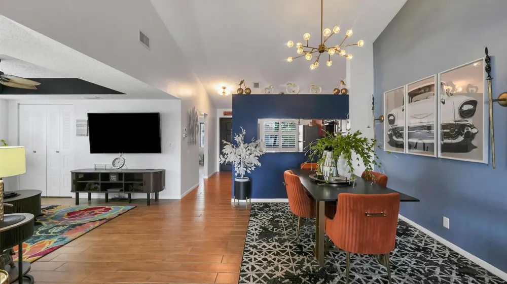 7618 Tahiti Lane #206 Lake Worth, FL 33467