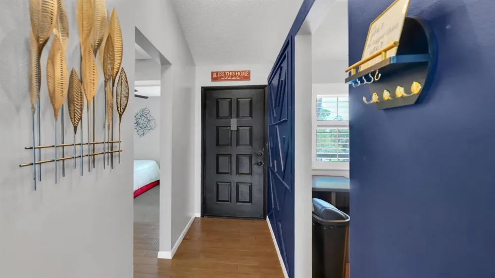 7618 Tahiti Lane #206 Lake Worth, FL 33467