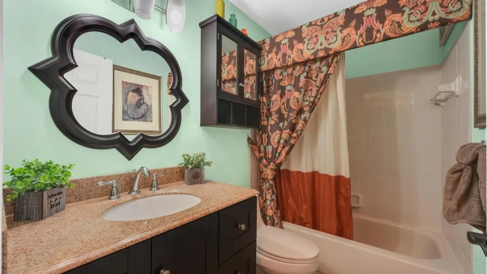 7618 Tahiti Lane #206 Lake Worth, FL 33467