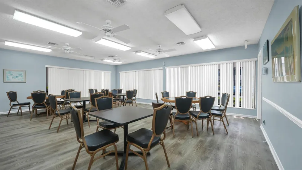 7618 Tahiti Lane #206 Lake Worth, FL 33467