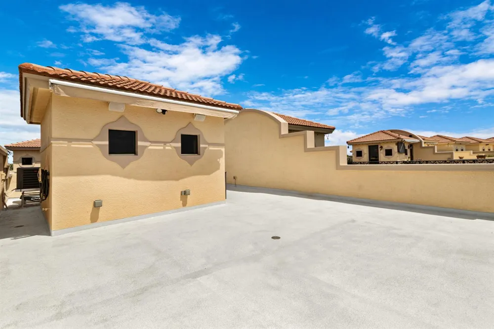 2166 SE 7TH STREET #2166 Pompano Beach, FL 33062
