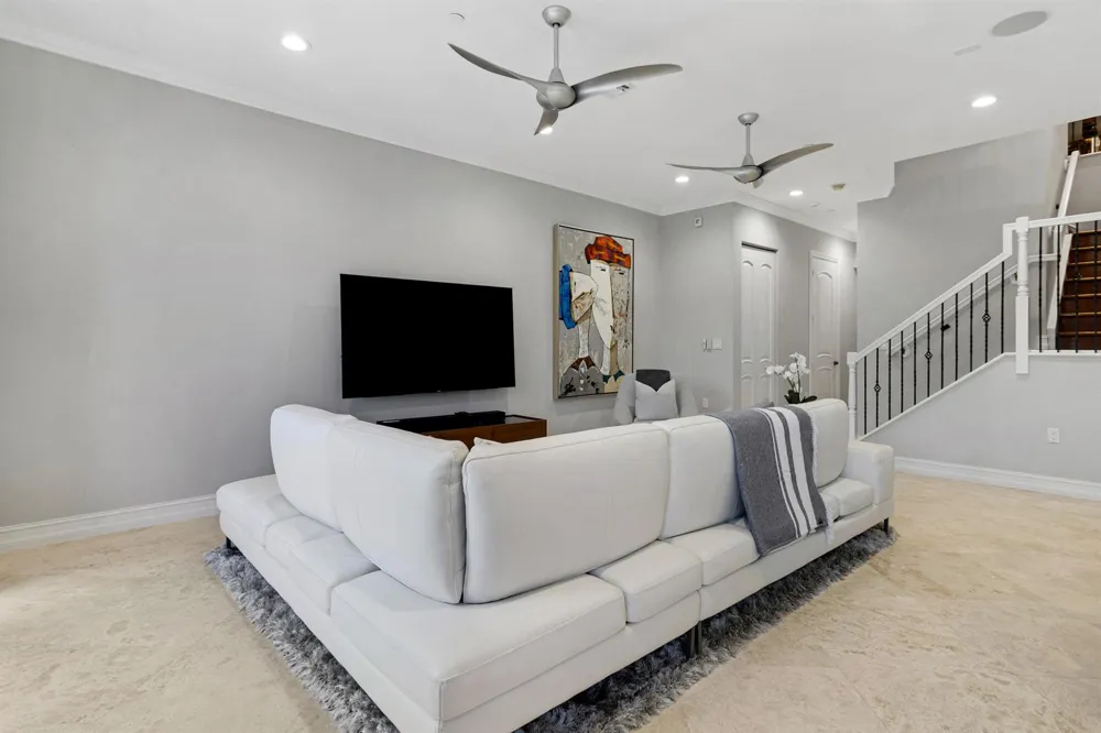 2166 SE 7TH STREET #2166 Pompano Beach, FL 33062