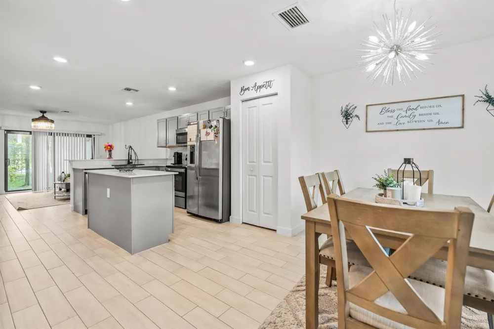 5031 Genove Place Riviera Beach, FL 33410
