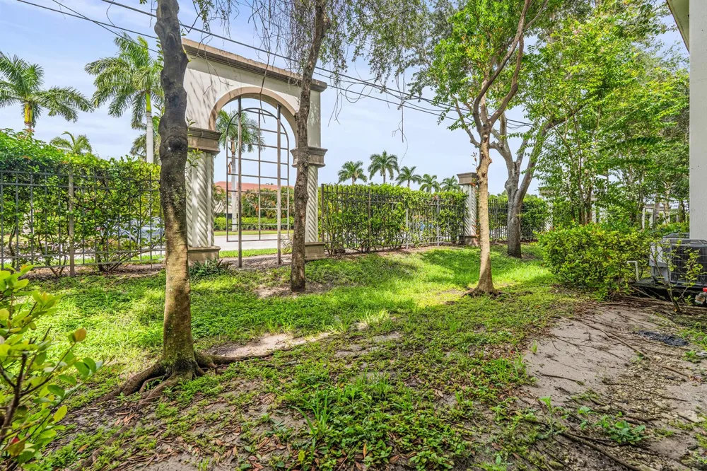 5031 Genove Place Riviera Beach, FL 33410