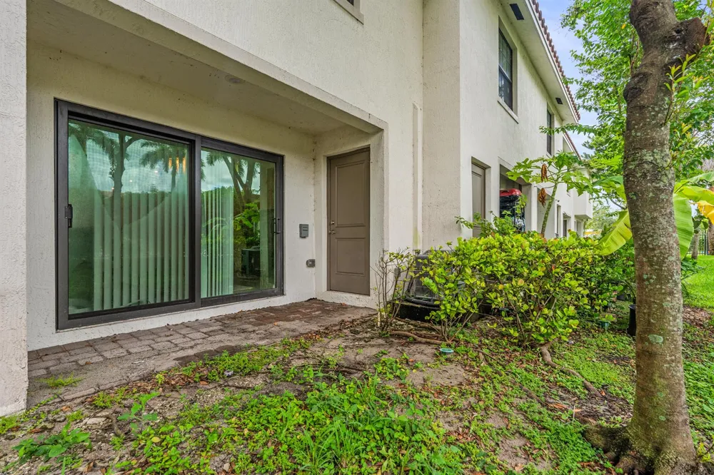 5031 Genove Place Riviera Beach, FL 33410