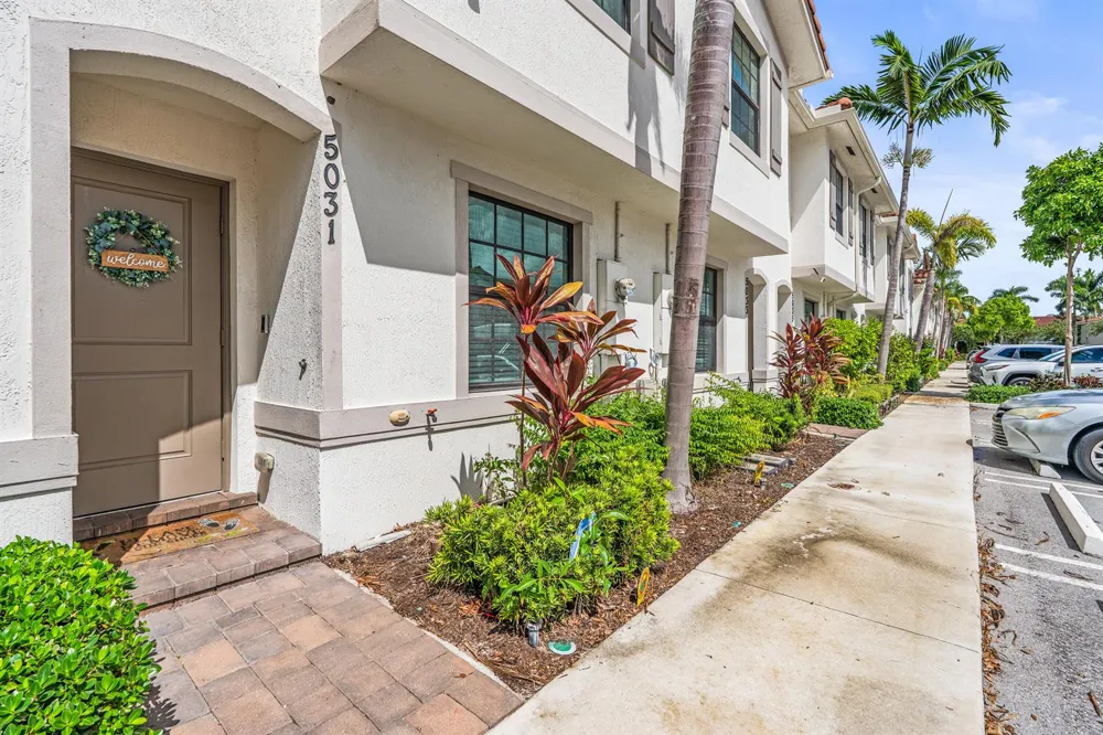 5031 Genove Place Riviera Beach, FL 33410