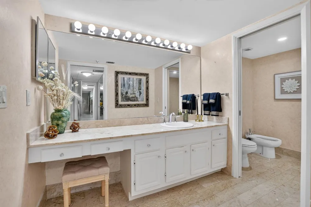 20110 Boca West Drive #228 Boca Raton, FL 33434