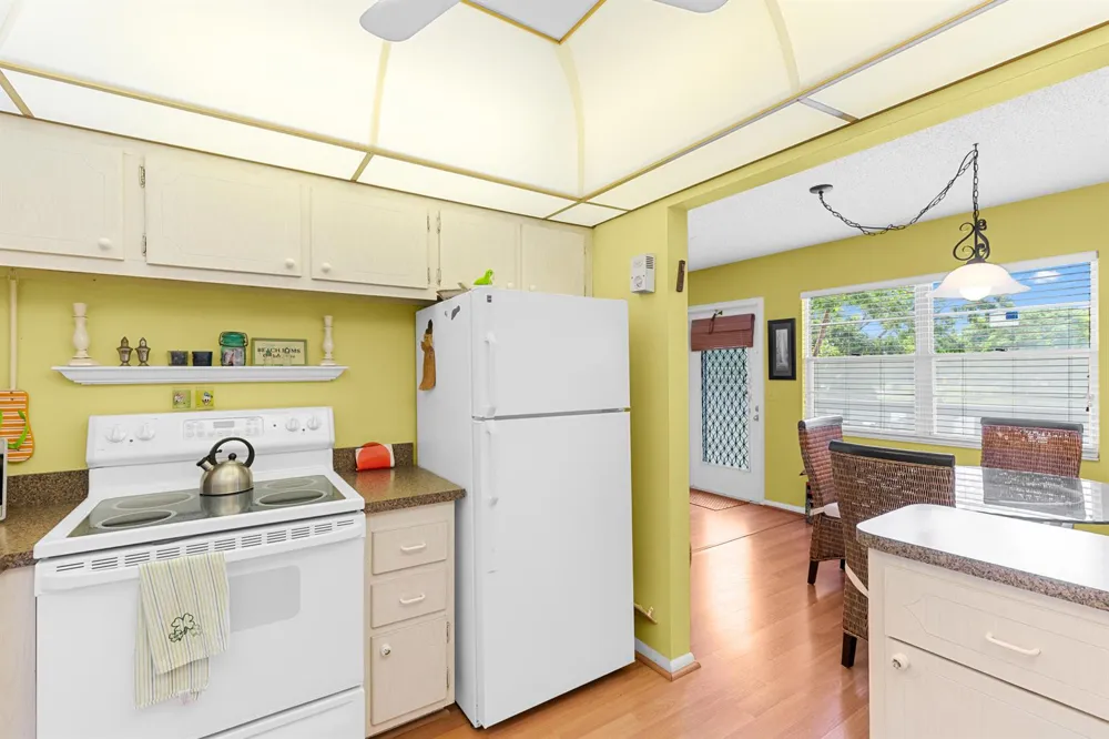 19 Ashby A Deerfield Beach, FL 33442