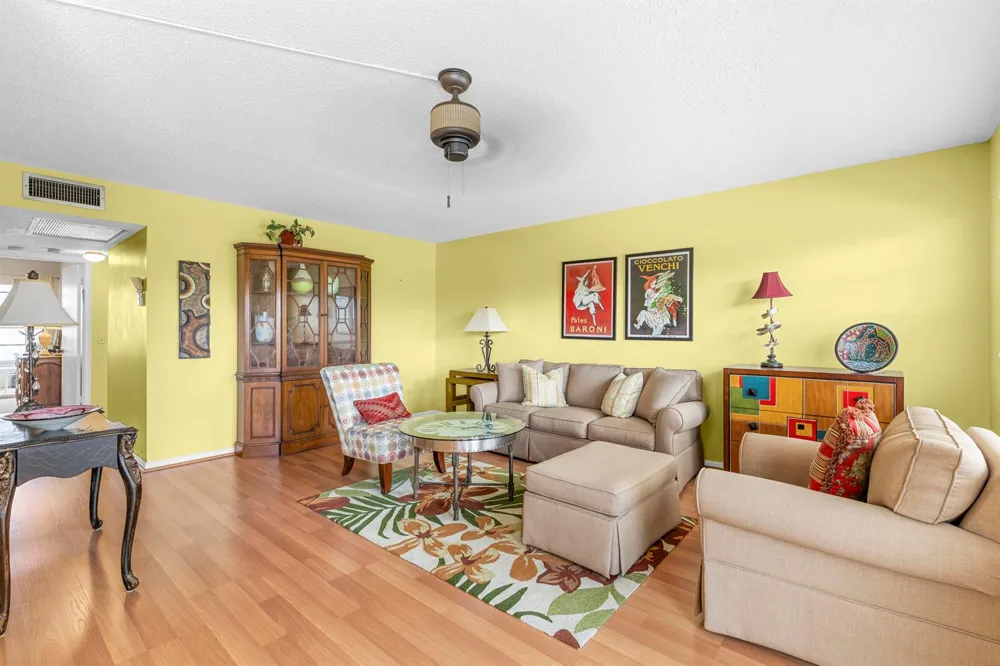 19 Ashby A Deerfield Beach, FL 33442