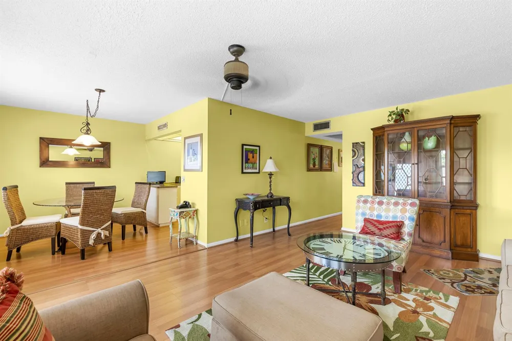 19 Ashby A Deerfield Beach, FL 33442