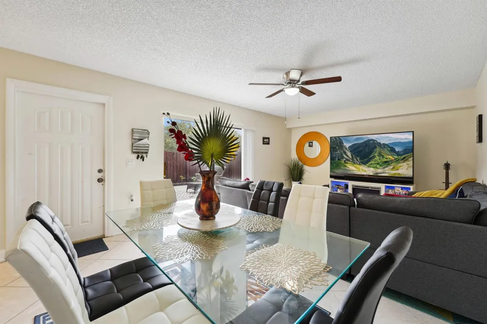 3422 34th Way West Palm Beach, FL 33407