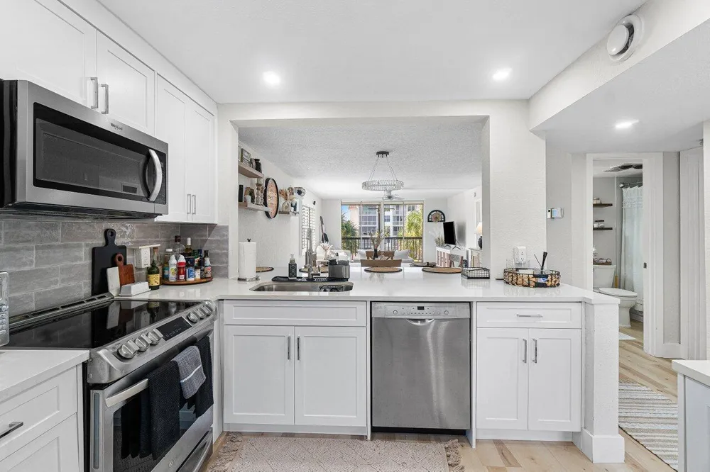 2809 Florida Boulevard #310 Delray Beach, FL 33483
