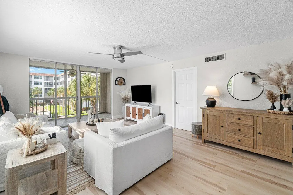 2809 Florida Boulevard #310 Delray Beach, FL 33483