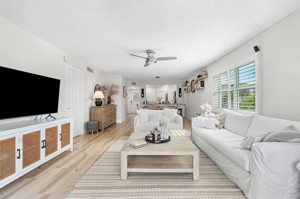 2809 Florida Boulevard #310 Delray Beach, FL 33483