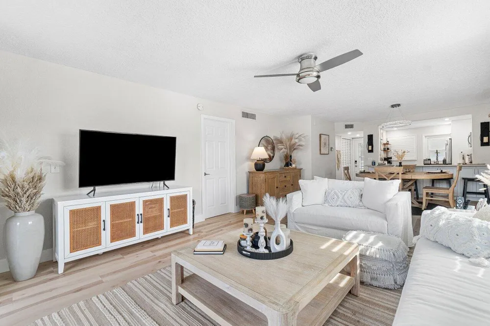 2809 Florida Boulevard #310 Delray Beach, FL 33483