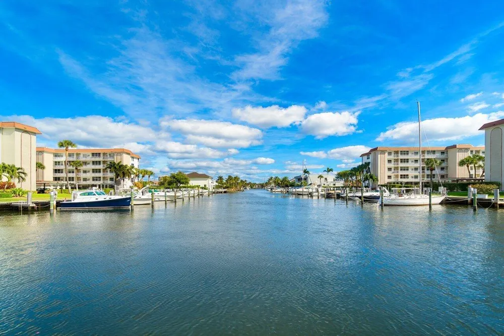 2809 Florida Boulevard #310 Delray Beach, FL 33483