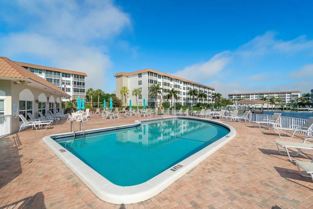 2809 Florida Boulevard #310 Delray Beach, FL 33483