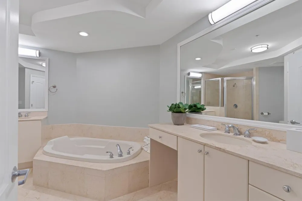 801 S OLIVE AVENUE #1111 West Palm Beach, FL 33401