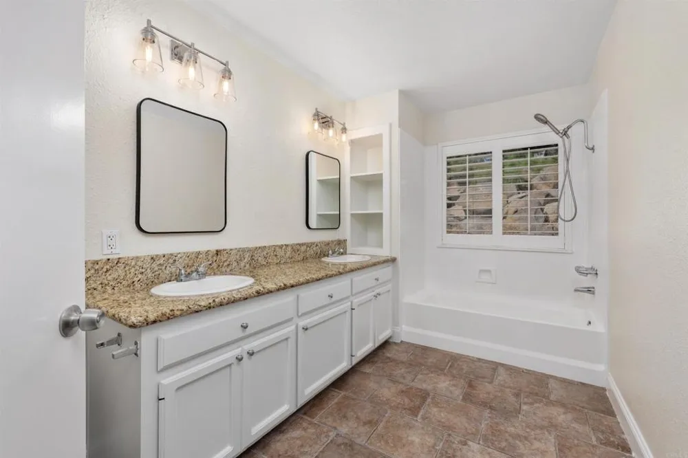 9209 Lakeview Terrace Lakeside, CA 92040