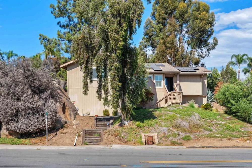 9209 Lakeview Terrace Lakeside, CA 92040