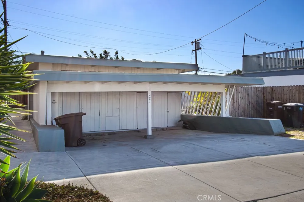 221 Avenida Rosa San Clemente, CA 92672