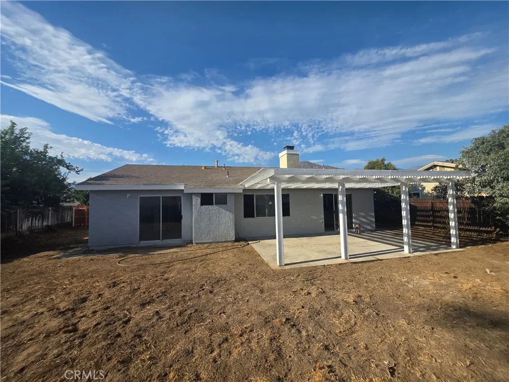 28347 Merridy Highland, CA 92346