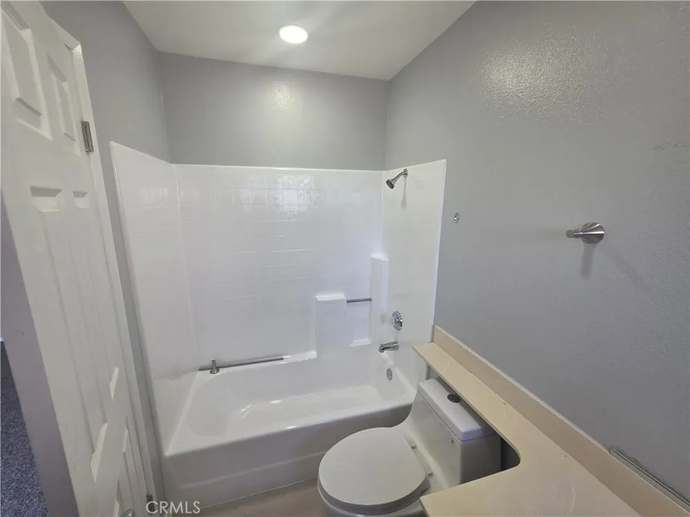 28347 Merridy Highland, CA 92346