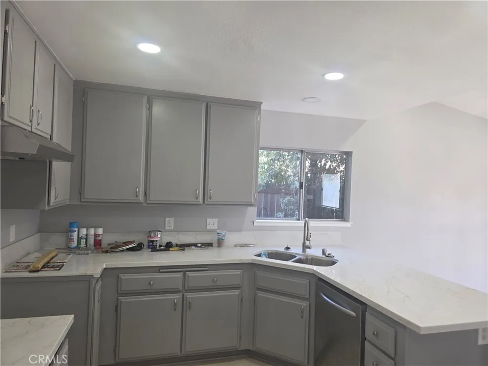28347 Merridy Highland, CA 92346