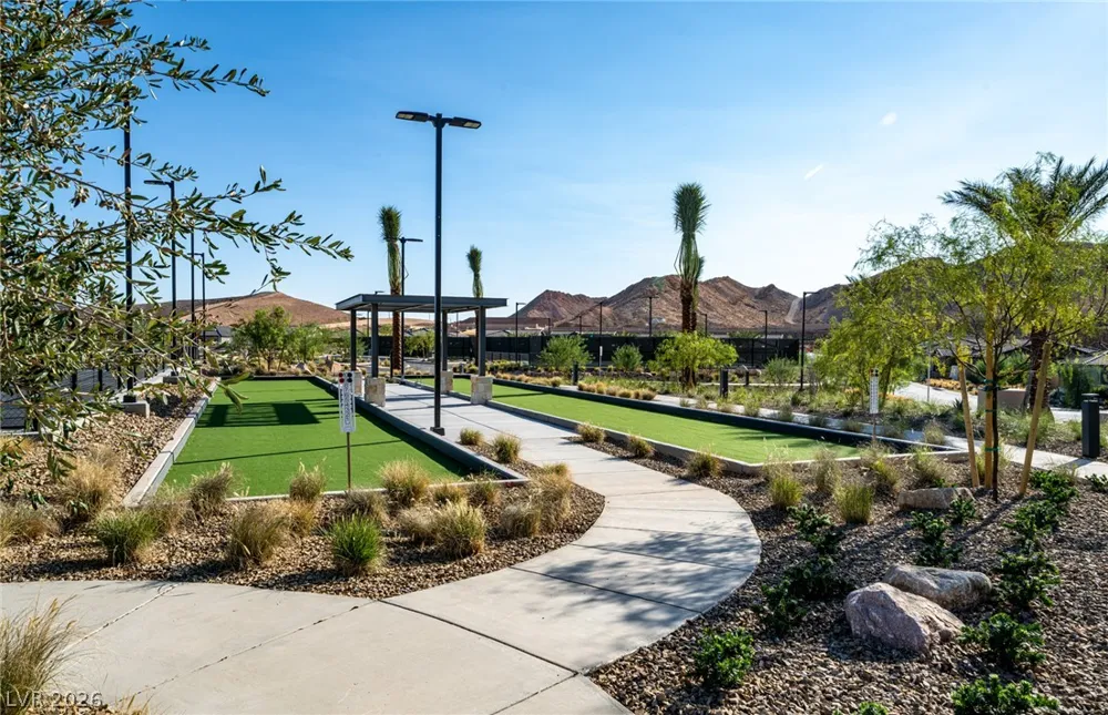 52 Thorn Creek Street Henderson, NV 89011