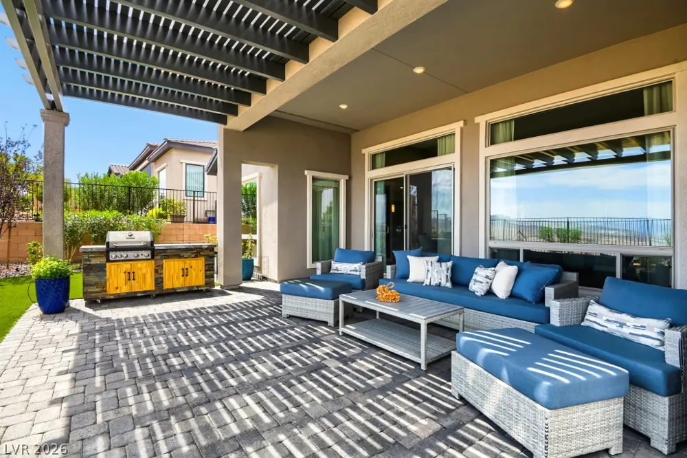 52 Thorn Creek Street Henderson, NV 89011