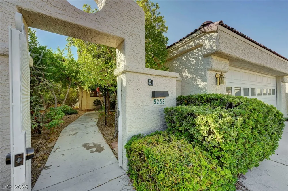 5253 Drifting Sands Court Las Vegas, NV 89149
