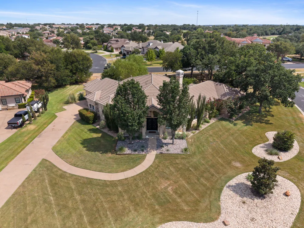 100 Dovetail Lane Georgetown, TX 78628