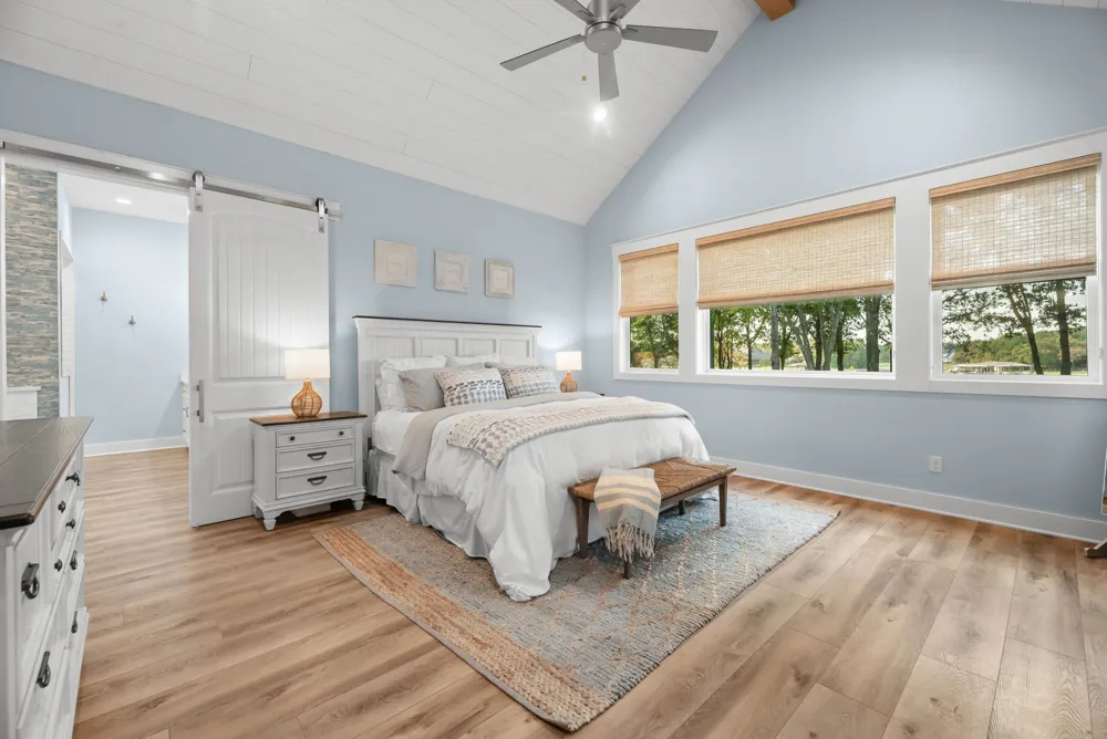 1121 The Shores Drive Corsicana, TX 75109