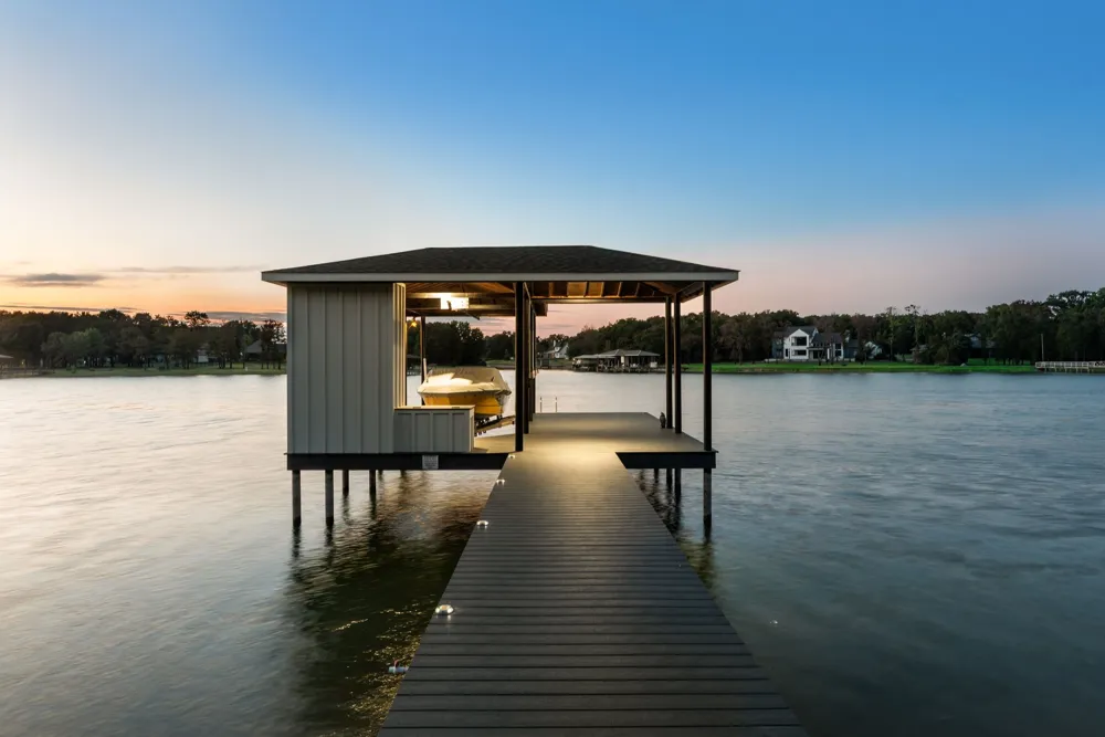 1121 The Shores Drive Corsicana, TX 75109