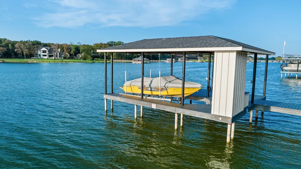 1121 The Shores Drive Corsicana, TX 75109