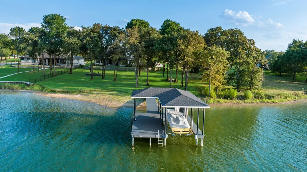 1121 The Shores Drive Corsicana, TX 75109