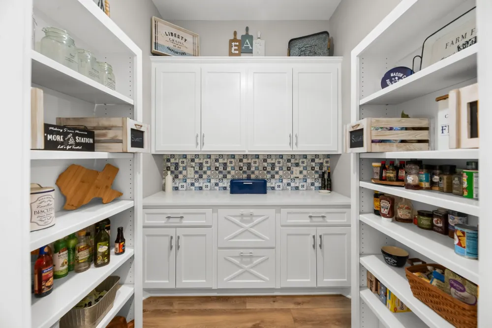 1121 The Shores Drive Corsicana, TX 75109