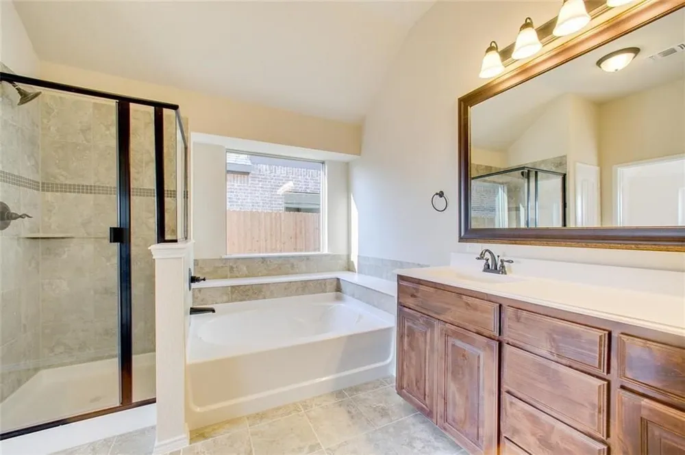 231 Frontier Drive Waxahachie, TX 75167