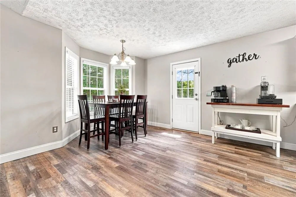 129 Greatwood Drive White, GA 30184