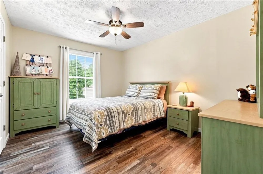 129 Greatwood Drive White, GA 30184