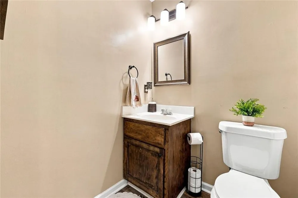 129 Greatwood Drive White, GA 30184