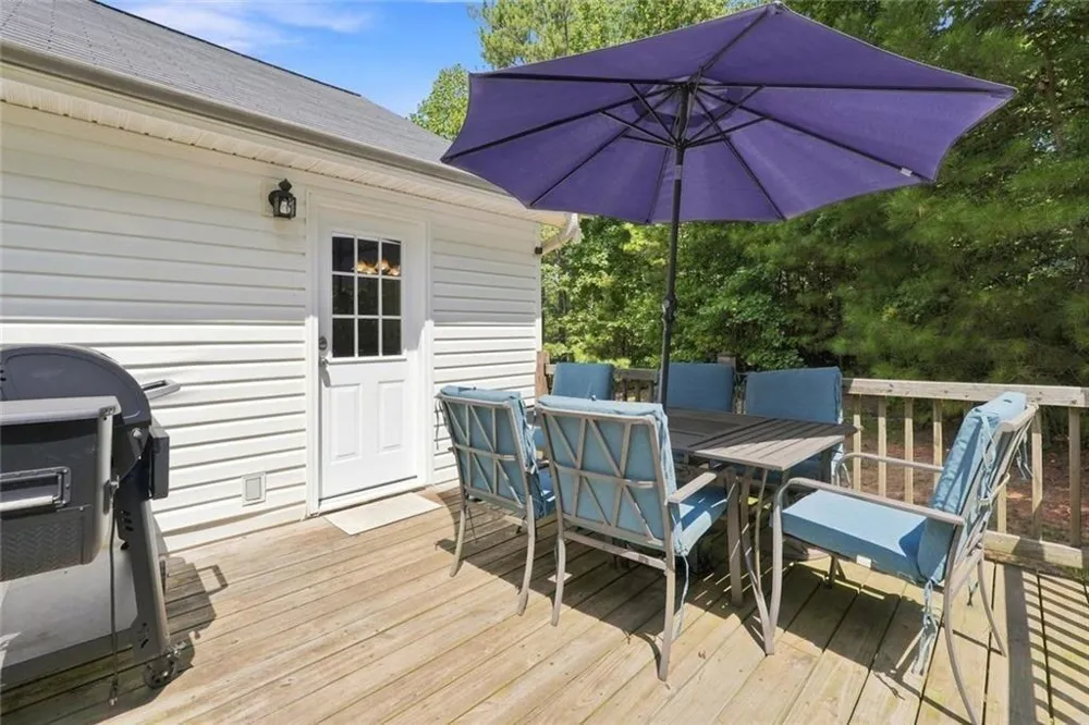 129 Greatwood Drive White, GA 30184