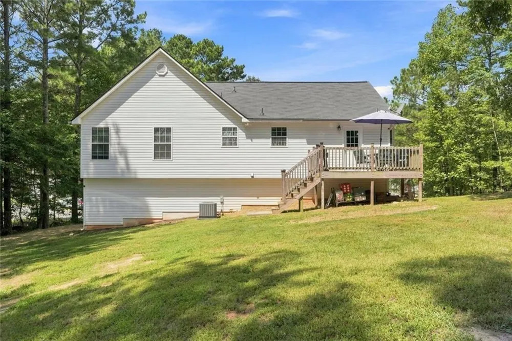 129 Greatwood Drive White, GA 30184
