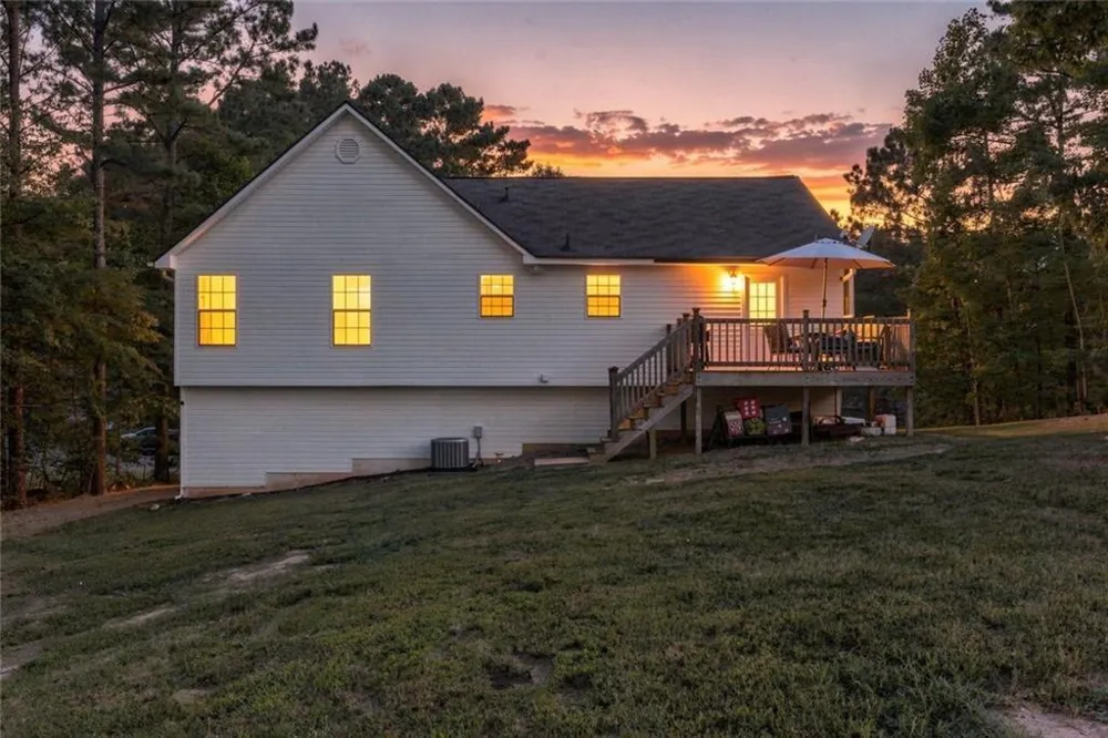 129 Greatwood Drive White, GA 30184