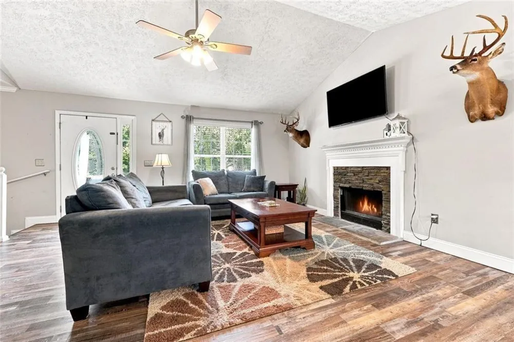 129 Greatwood Drive White, GA 30184