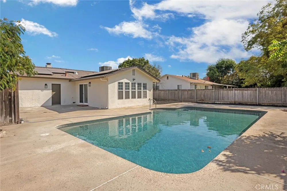 2318 Reile Escalon, CA 95320