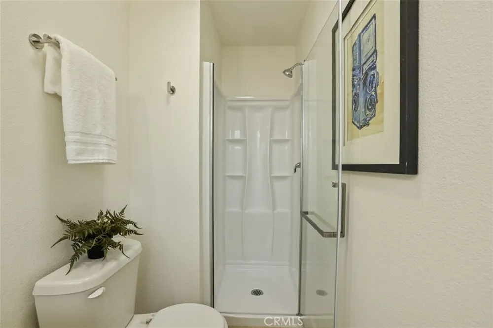 2318 Reile Escalon, CA 95320
