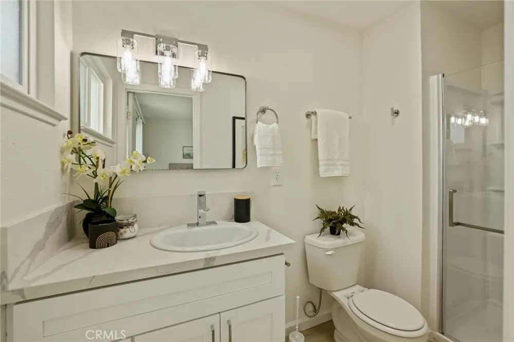 2318 Reile Escalon, CA 95320