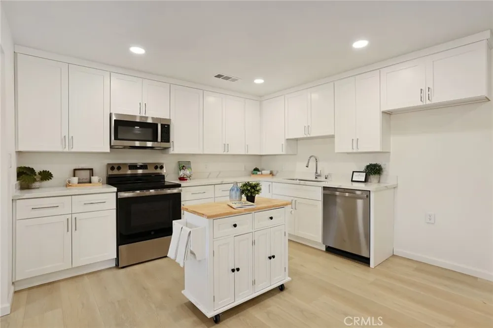2318 Reile Escalon, CA 95320